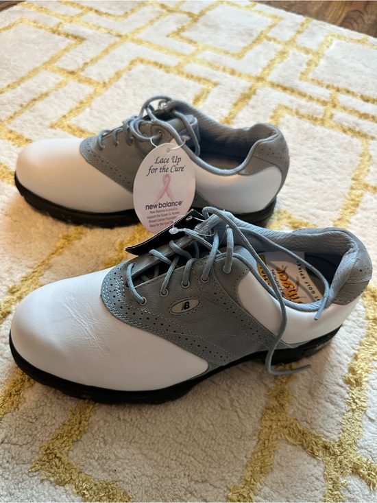 New Balance Shoes - NWT New Balance Ladies Lace-Up Golf Shoes in White and Gray wpink ribbon detail